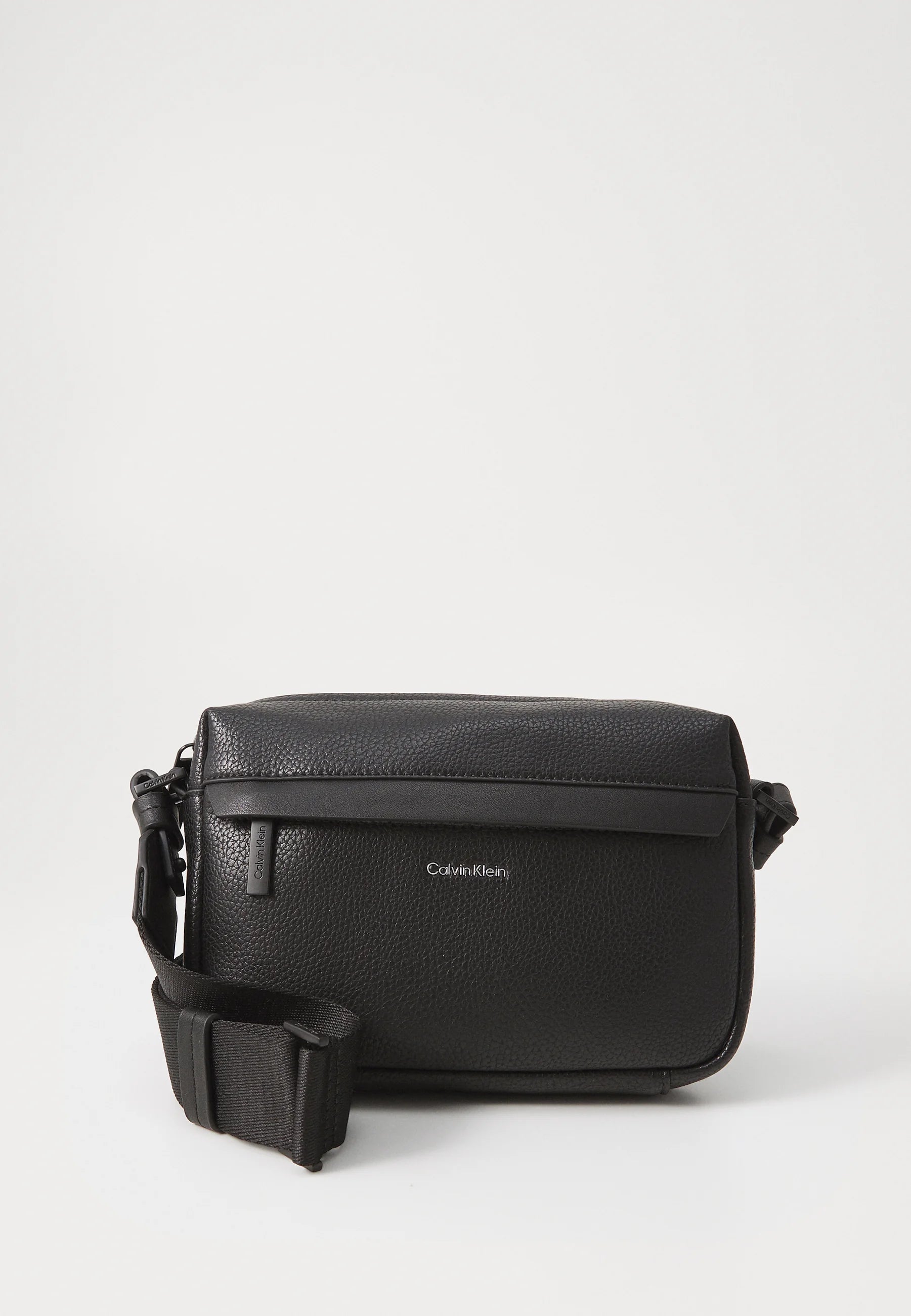 Bolsa Calvin Klein Must Camera Bag